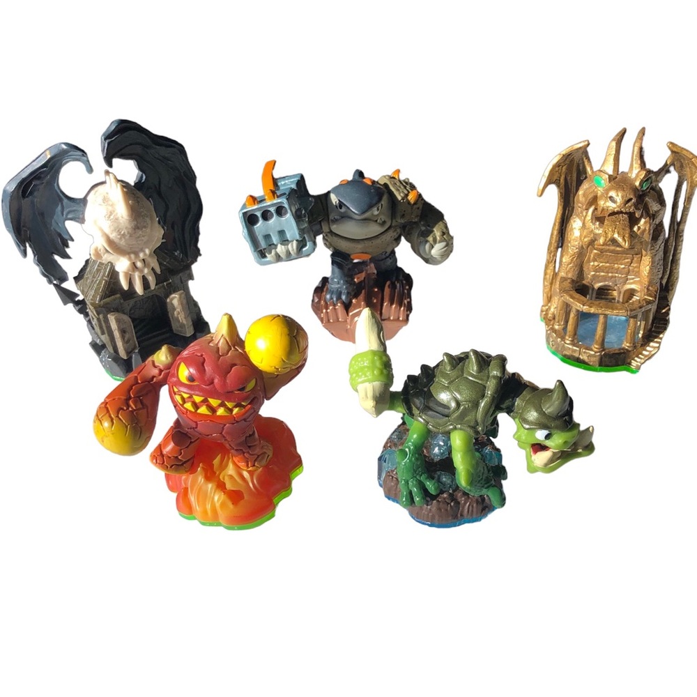 Lot of 5 Skylanders Dragon’s Peak, Slobber Tooth, Shark Shooter, Darklight Crypt